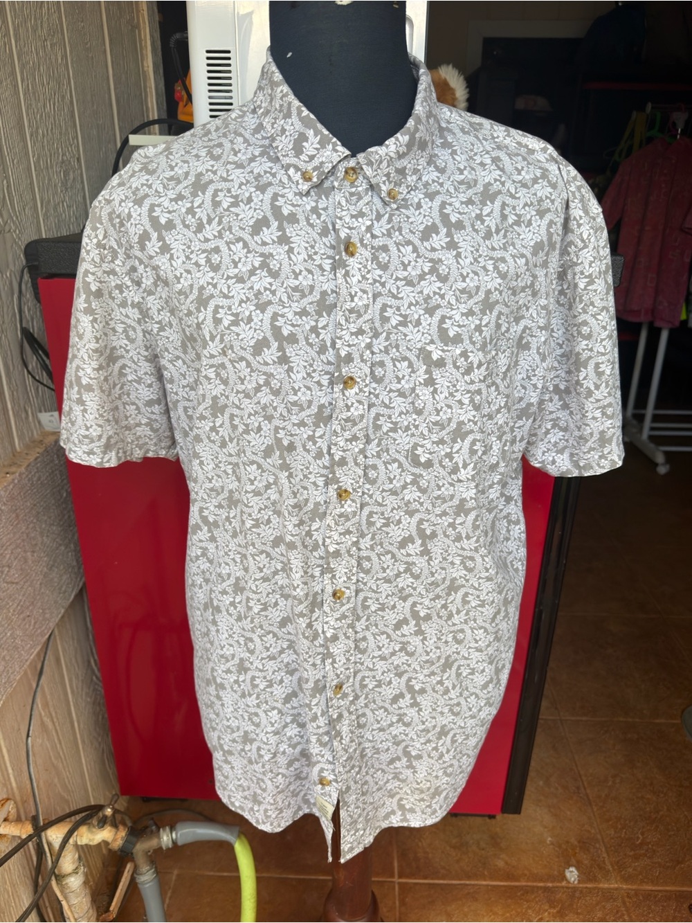 PreOwned Jack O'Neill Button Shirt Men's XL Hawaiian Print Gray/White